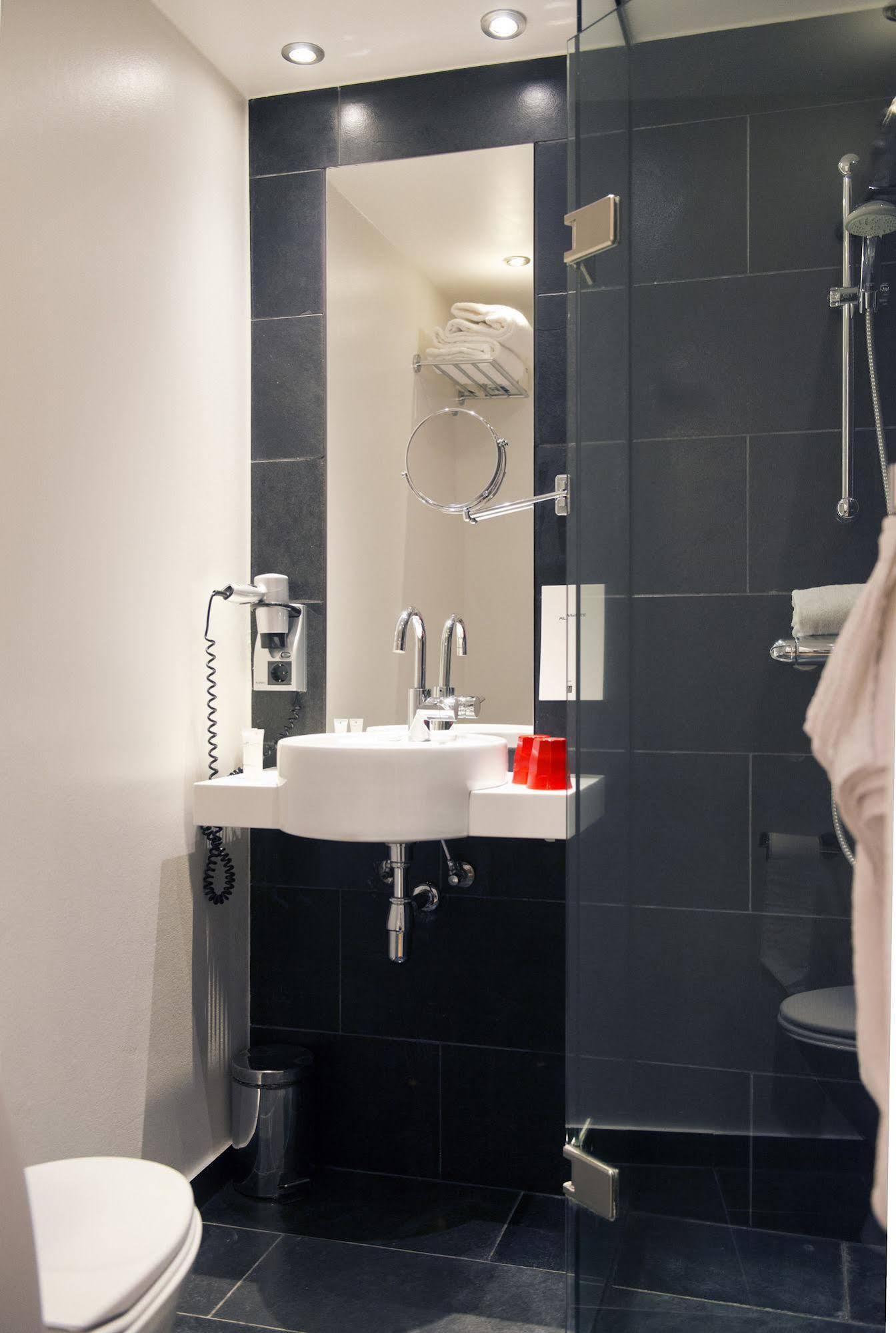 One Hotel 4*